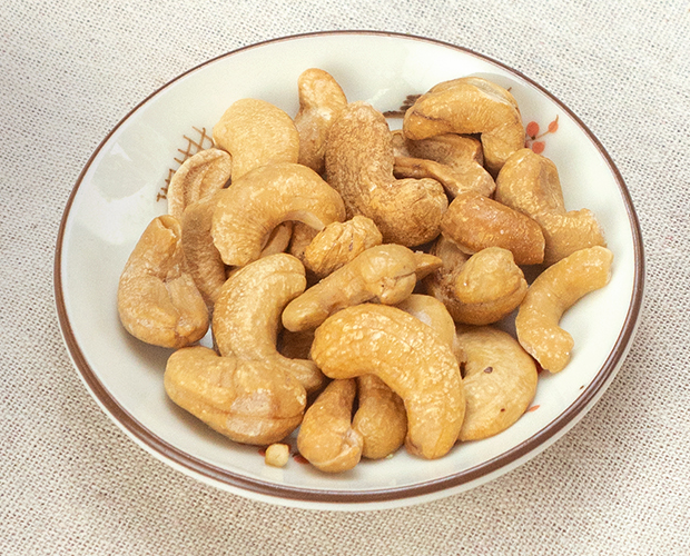 Sea Salt cashews in a white dish.